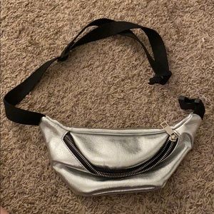 Fanny pack